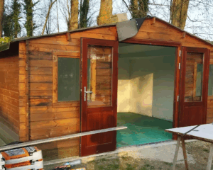 Vernissage de la dépendance avec peinture spécialisé