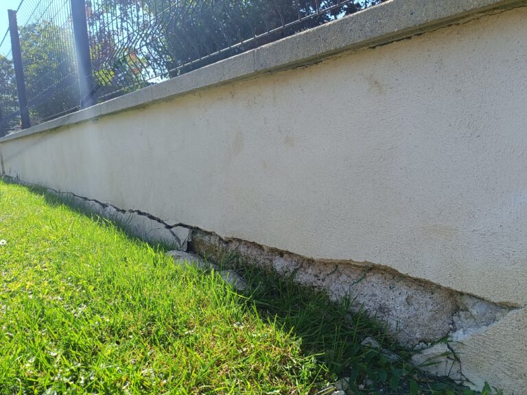 Création d'un muret et d'une clôture par creavert51