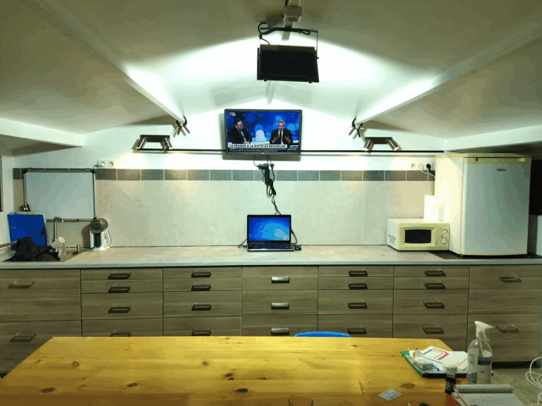 Version final du bureau dans la dépendance crée par créa vert 51