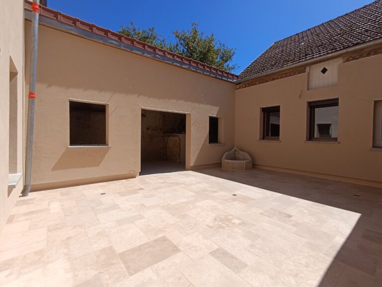 Création d’un encadrement en béton pour porte-fenêtre